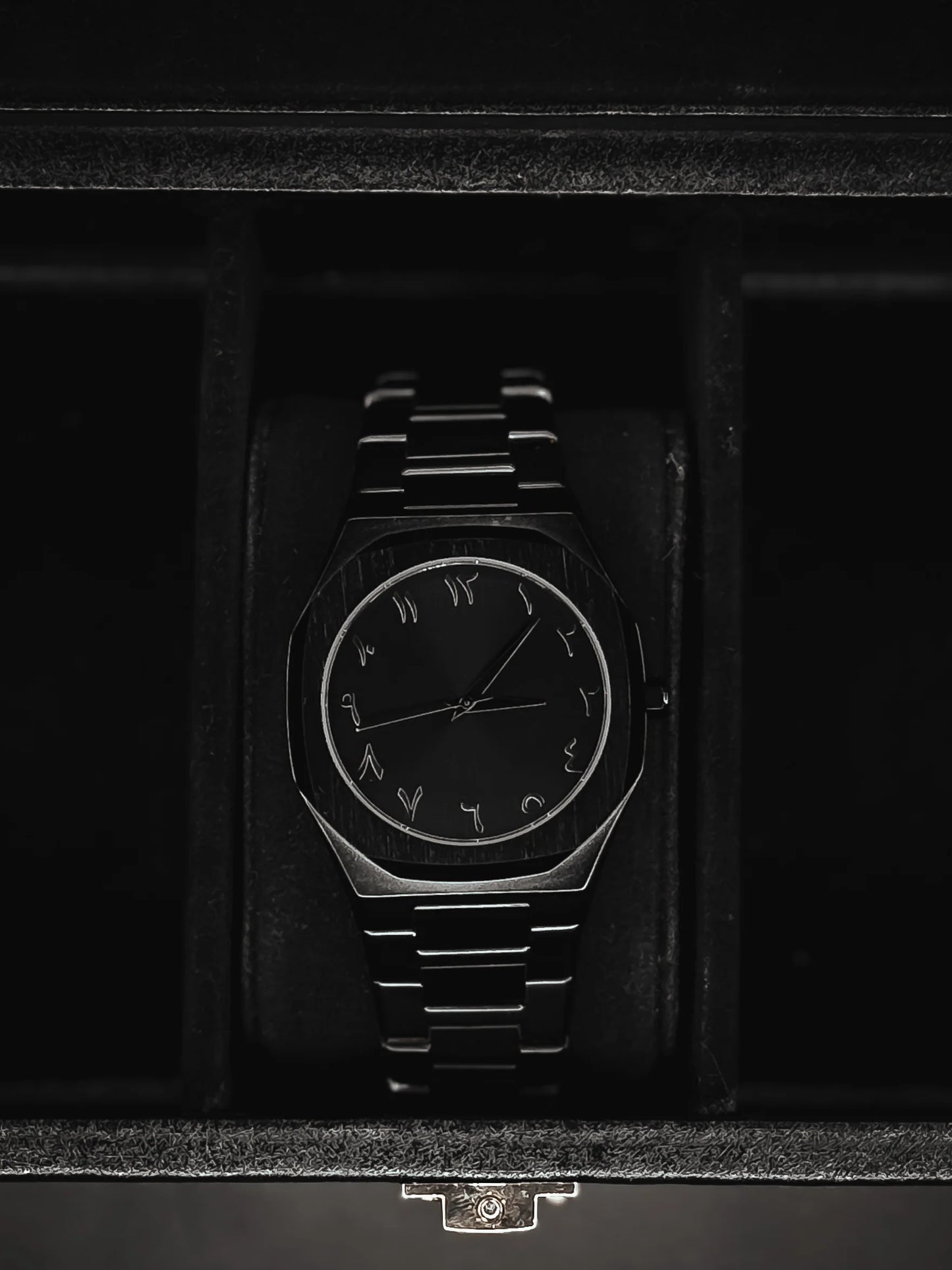 Black Arabic Aura Watch Fully Metaled Date Working Watch .
